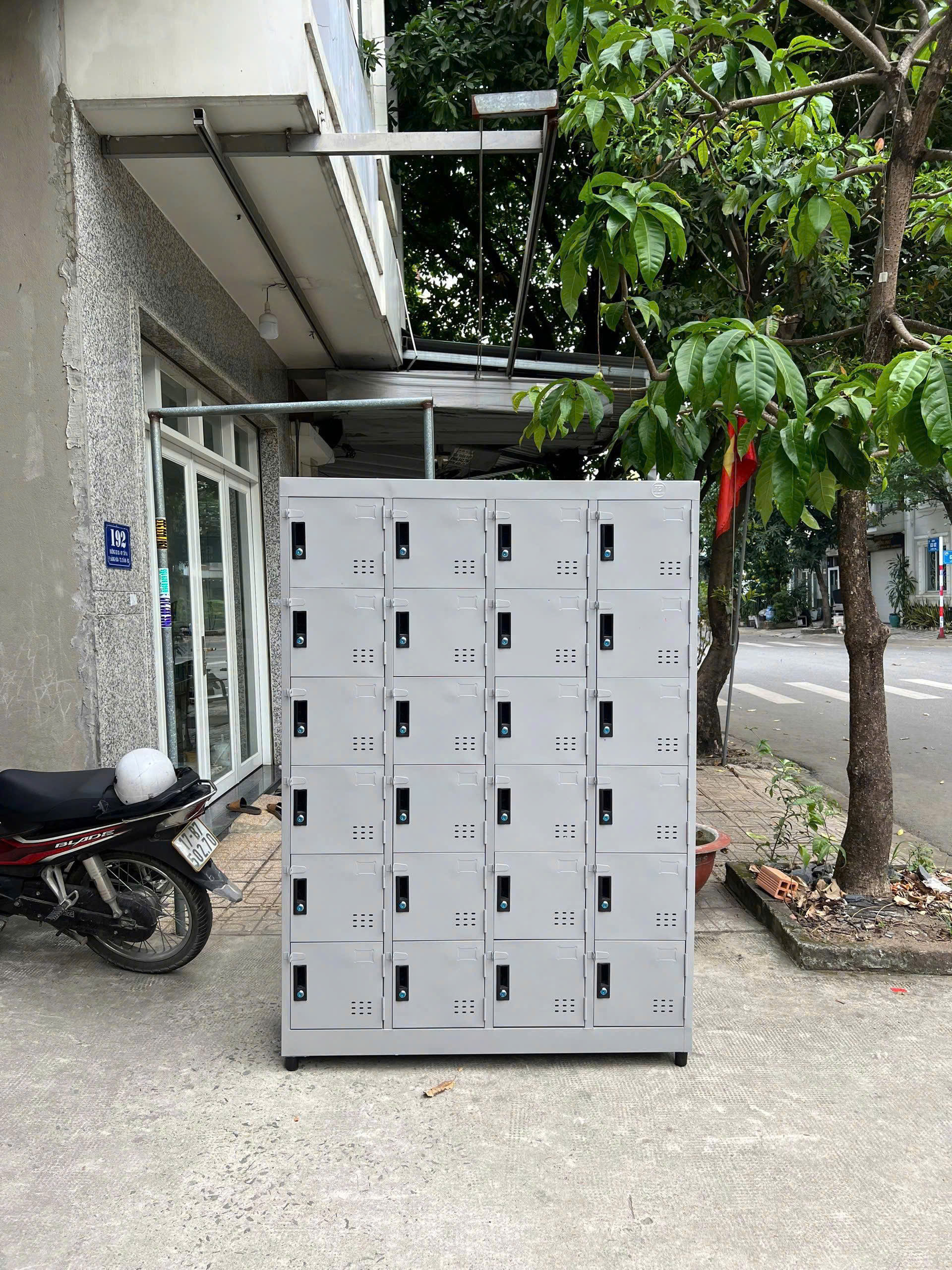 Tủ locker 24 cửa – cho phòng đông người
